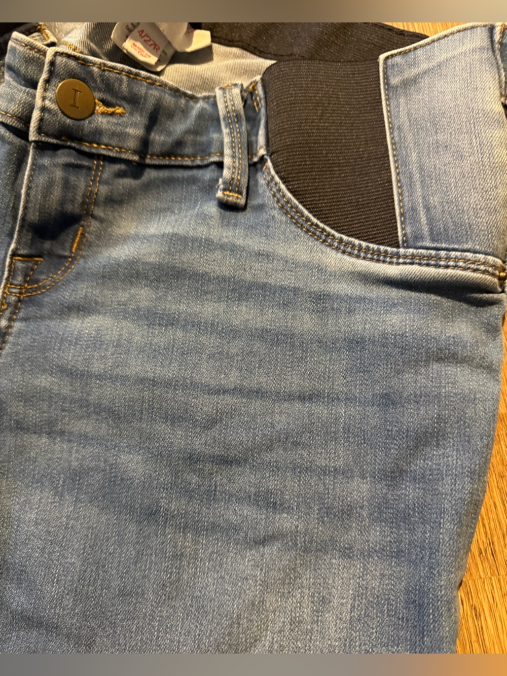 Isabel Maternity Jeans - Picture 5 of 5